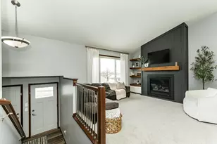 4718 Alan Ln NW, Rochester, MN 55901 - Photo 3