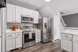 7702 Bluebonnet Blvd, Chanhassen, MN 55317 - Photo 11