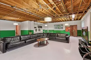 3714 W Bde Maka Ska Pkwy, Minneapolis, MN 55410 - Photo 31