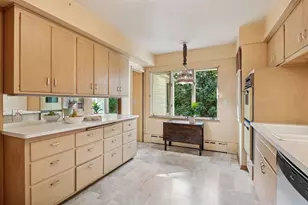 3714 W Bde Maka Ska Pkwy, Minneapolis, MN 55410 - Photo 17