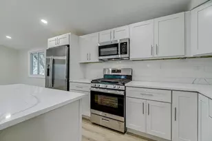 835 Niagara Ln N, Plymouth, MN 55447 - Photo 7