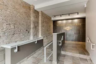 404 Washington Ave N, Minneapolis, MN 55401 - Photo 37