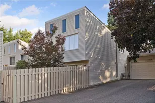 5673 W Bavarian Pass, Fridley, MN 55432 - Photo 5