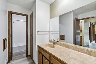 5673 W Bavarian Pass, Fridley, MN 55432 - Photo 23