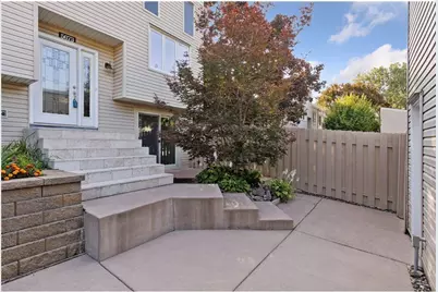 5673 W Bavarian Pass, Fridley, MN 55432 - Photo 3