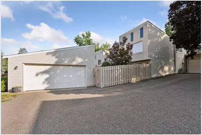 5673 W Bavarian Pass, Fridley, MN 55432 - Photo 7