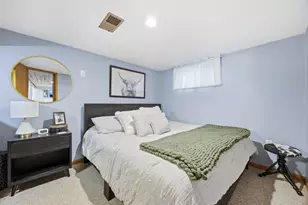 719 15th St S, Fargo,  58103 - Photo 27