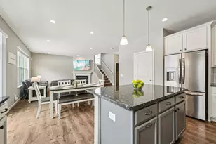 15244 Edgewood Ave, Savage, MN 55378 - Photo 7