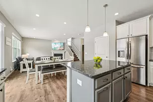 15244 Edgewood Ave, Savage, MN 55378 - Photo 7