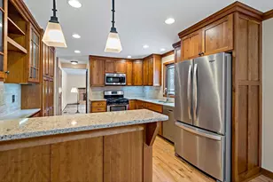 4354 Metcalf Dr, Eagan, MN 55122 - Photo 7