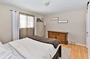 320 22nd Ave S, Moorhead, MN 56560 - Photo 25