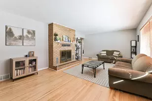 320 22nd Ave S, Moorhead, MN 56560 - Photo 5