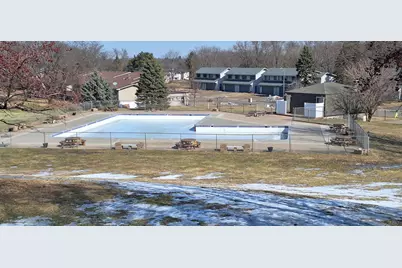 4168 Sylvia Lane S, Shoreview, MN 55126 - Photo 3