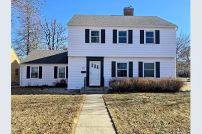 831 4th Avenue SW, Pipestone, MN 56164 - Photo 1