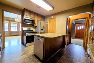 831 4th Ave SW, Pipestone, MN 56164 - Photo 9