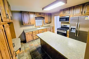 831 4th Ave SW, Pipestone, MN 56164 - Photo 11