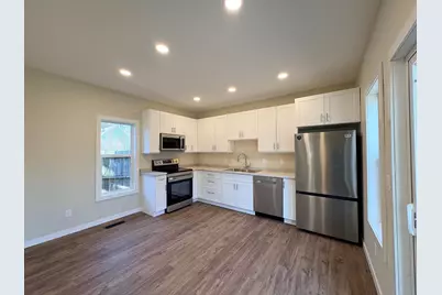 407 N 3rd Street, Marshall, MN 56258 - Photo 7