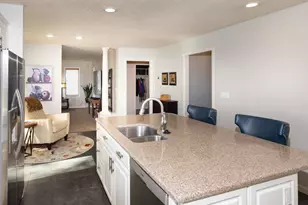 916 42nd Ave N, Fargo, ND 58102 - Photo 17