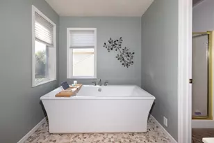 916 42nd Ave N, Fargo, ND 58102 - Photo 31