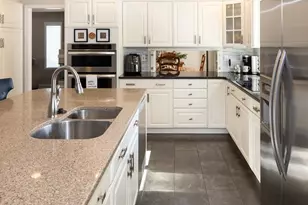 916 42nd Ave N, Fargo, ND 58102 - Photo 15