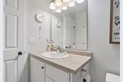 1710 67th Avenue S, Fargo, ND 58104 - Photo 21