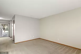 15512 Flyboat Ln, Apple Valley, MN 55124 - Photo 9