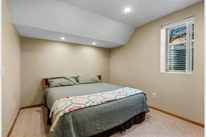 1293 Castle Court, Golden Valley, MN 55427 - Photo 41