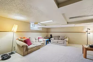 1273 7th St W, Saint Paul, MN 55102 - Photo 15