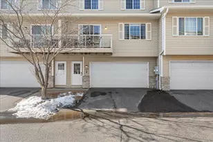 1579 County Rd D E, Maplewood, MN 55109 - Photo 3