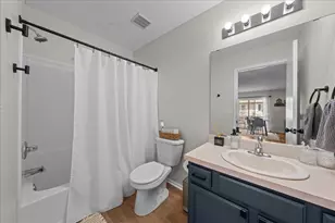 1579 County Rd D E, Maplewood, MN 55109 - Photo 7