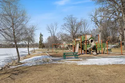 3847 Zenith Avenue N, Robbinsdale, MN 55422 - Photo 57