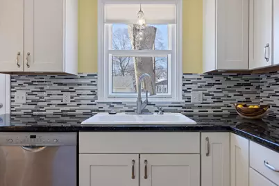 3847 Zenith Avenue N, Robbinsdale, MN 55422 - Photo 15