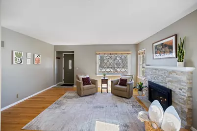 3847 Zenith Avenue N, Robbinsdale, MN 55422 - Photo 5