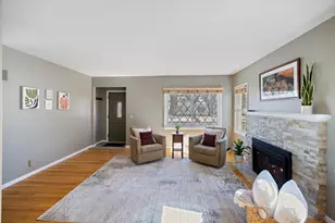 3847 Zenith Ave N, Robbinsdale, MN 55422 - Photo 5