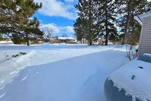 52 Garden Cir, Babbitt, MN 55706 - Photo 3