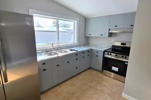 52 Garden Cir, Babbitt, MN 55706 - Photo 5