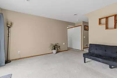 15361 Falk Drive N, Hugo, MN 55038 - Photo 21