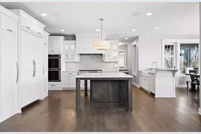 726 Woodland Hill Court, Medina, MN 55340 - Photo 11