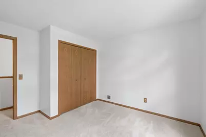 6621 Arlington Court, Chanhassen, MN 55317 - Photo 23