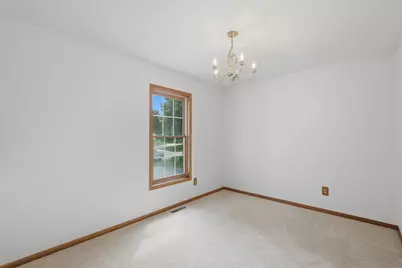 6621 Arlington Court, Chanhassen, MN 55317 - Photo 11