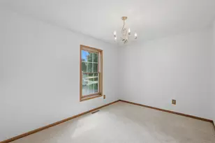 6621 Arlington Ct, Chanhassen, MN 55317 - Photo 11