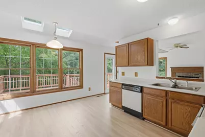 6621 Arlington Court, Chanhassen, MN 55317 - Photo 5