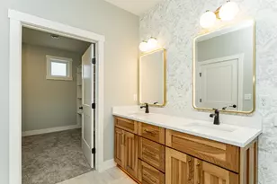 2844 Pinewood Ridge Dr SE, Rochester, MN 55904 - Photo 17