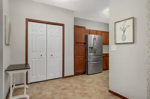 4940 Underwood Ln N, Plymouth, MN 55442 - Photo 11