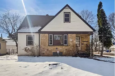 742 Nebraska Avenue E, Saint Paul, MN 55106 - Photo 1