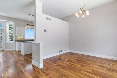 2045 Safari Heights Trail, Eagan, MN 55122 - Photo 7