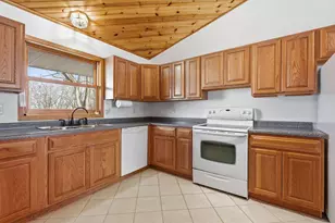 10055 460th St, Wanamingo, MN 55983 - Photo 9