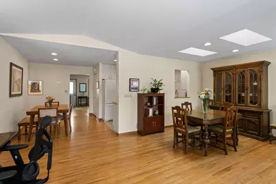 8425 Kell Avenue S, Bloomington, MN 55437 - Photo 11