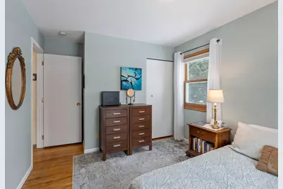 8425 Kell Avenue S, Bloomington, MN 55437 - Photo 21