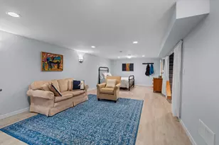 8425 Kell Ave S, Bloomington, MN 55437 - Photo 27